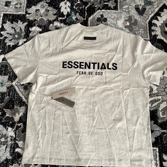 Essentials Tee Light Oatmeal - Picture 2 of 5